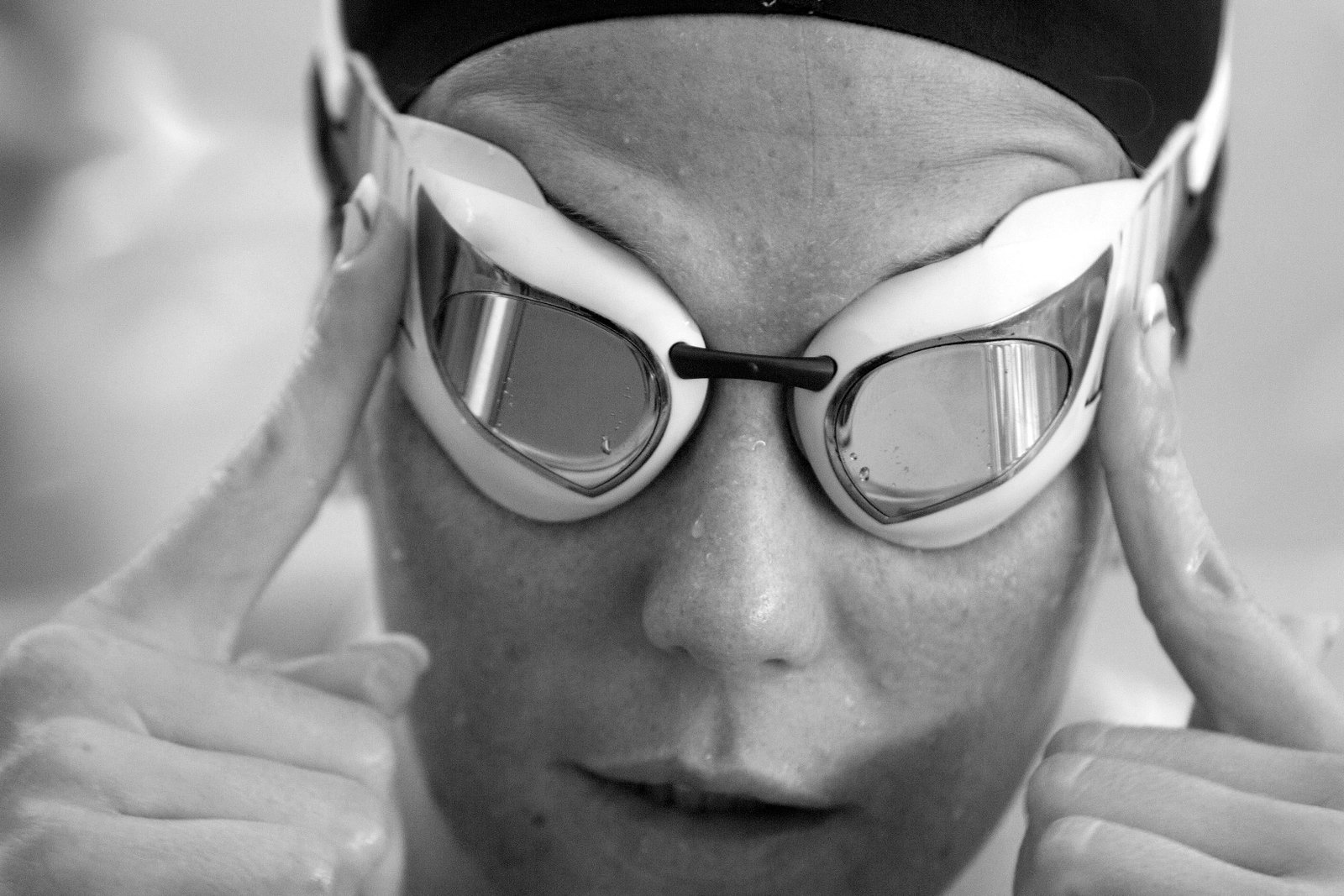 Italian Olympic swimming team documentary photography at Speedo Nottingham by Doug Marke — image 6 of 20