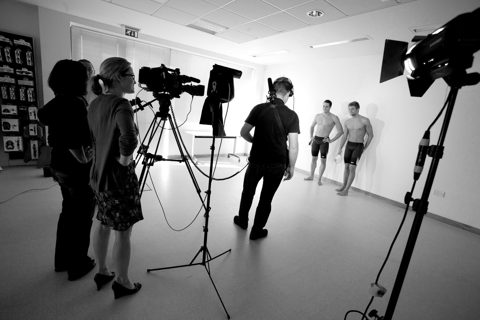 Italian Olympic swimming team documentary photography at Speedo Nottingham by Doug Marke — image 19 of 20