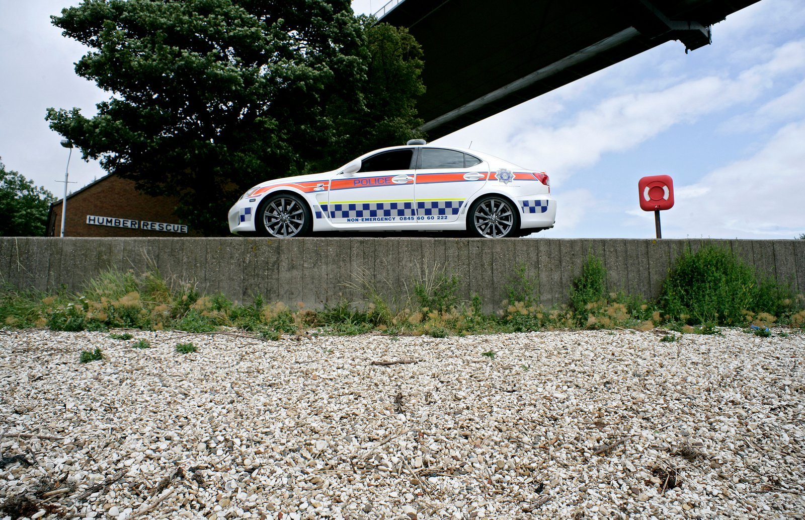 Police Lexus ISF brand photography for Toyota with Humberside Police by Doug Marke — image 6 of 7