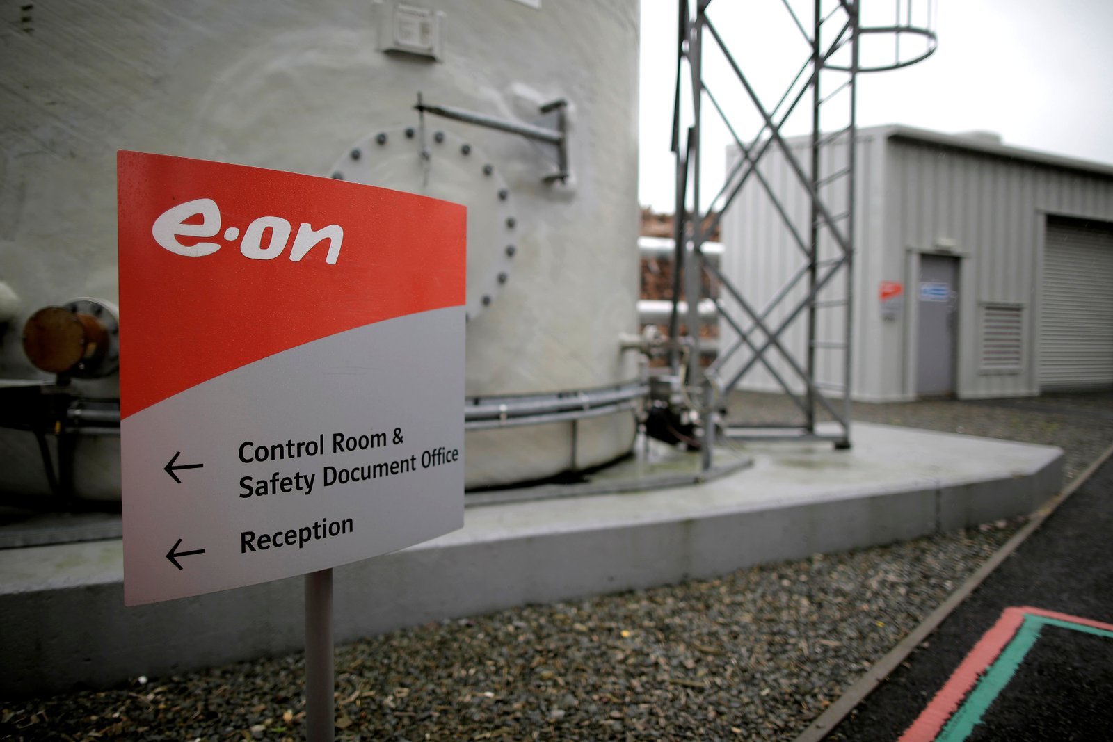 Stevens Croft biomass power station corporate documentary photography for E.ON by Doug Marke — image 9 of 13