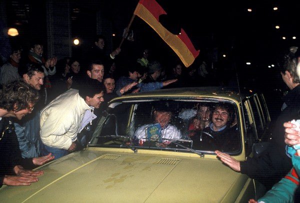 25 years goes in a flash — the fall of the Berlin Wall — Doug Marke insights