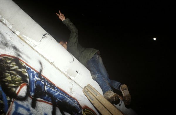 The fall of the Berlin Wall, documentary photography by Doug Marke — image 2 of 8.